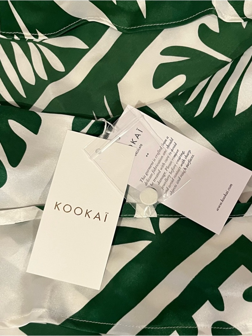 🆕- Kookaï Taormina 100% Silk Halter Top Green & White Tropical Leaf. Size: 6 - Picture 8 of 10